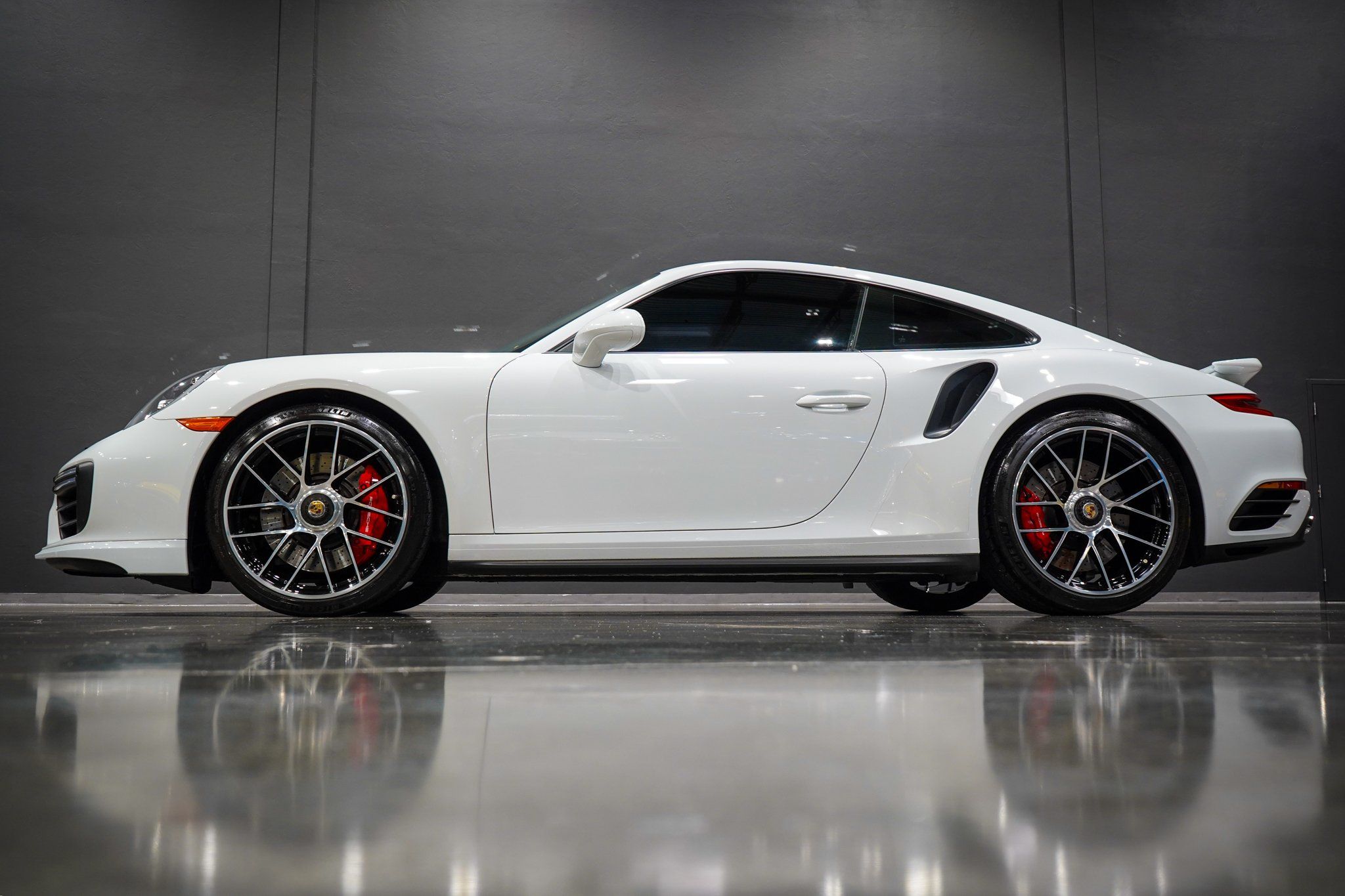2019 Porsche 911 Turbo's photo