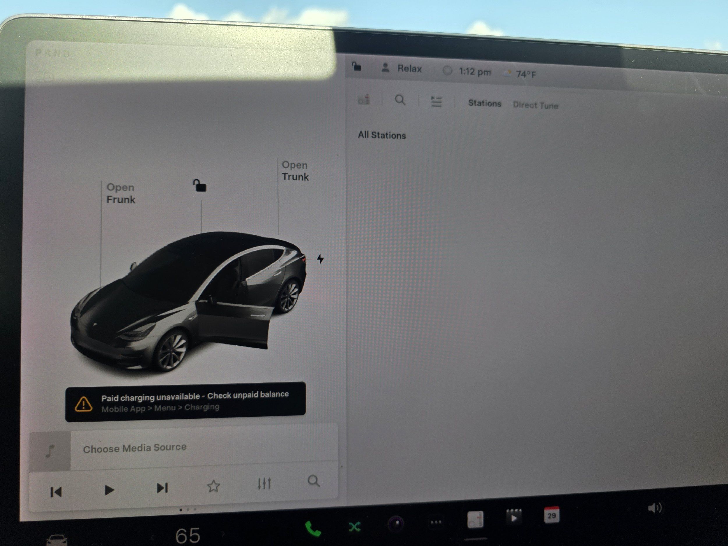 2019 Tesla Model 3 Long Range photo 16