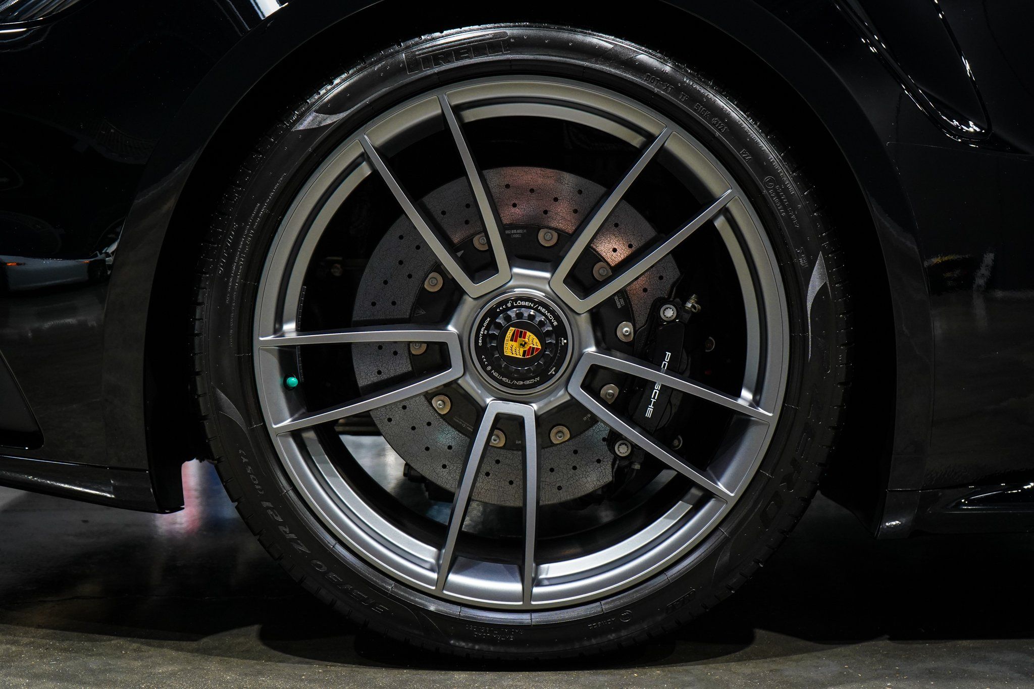 2022 Porsche 911 Turbo S photo 52