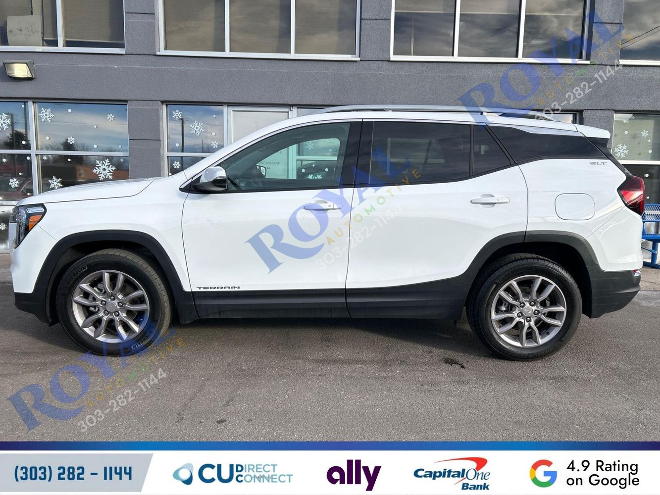 2024 GMC Terrain SLT's photo