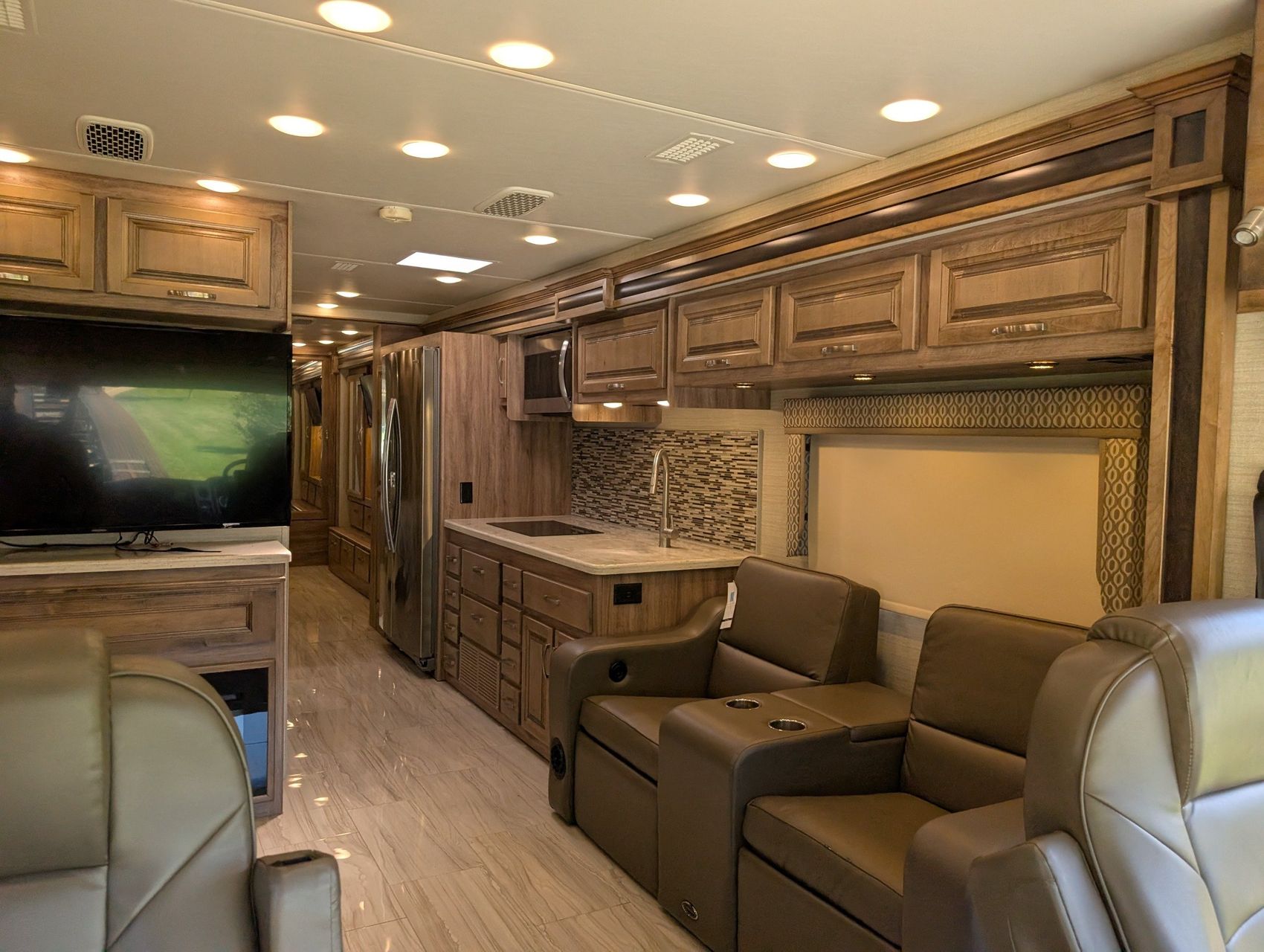 2019 Jayco Embark 77