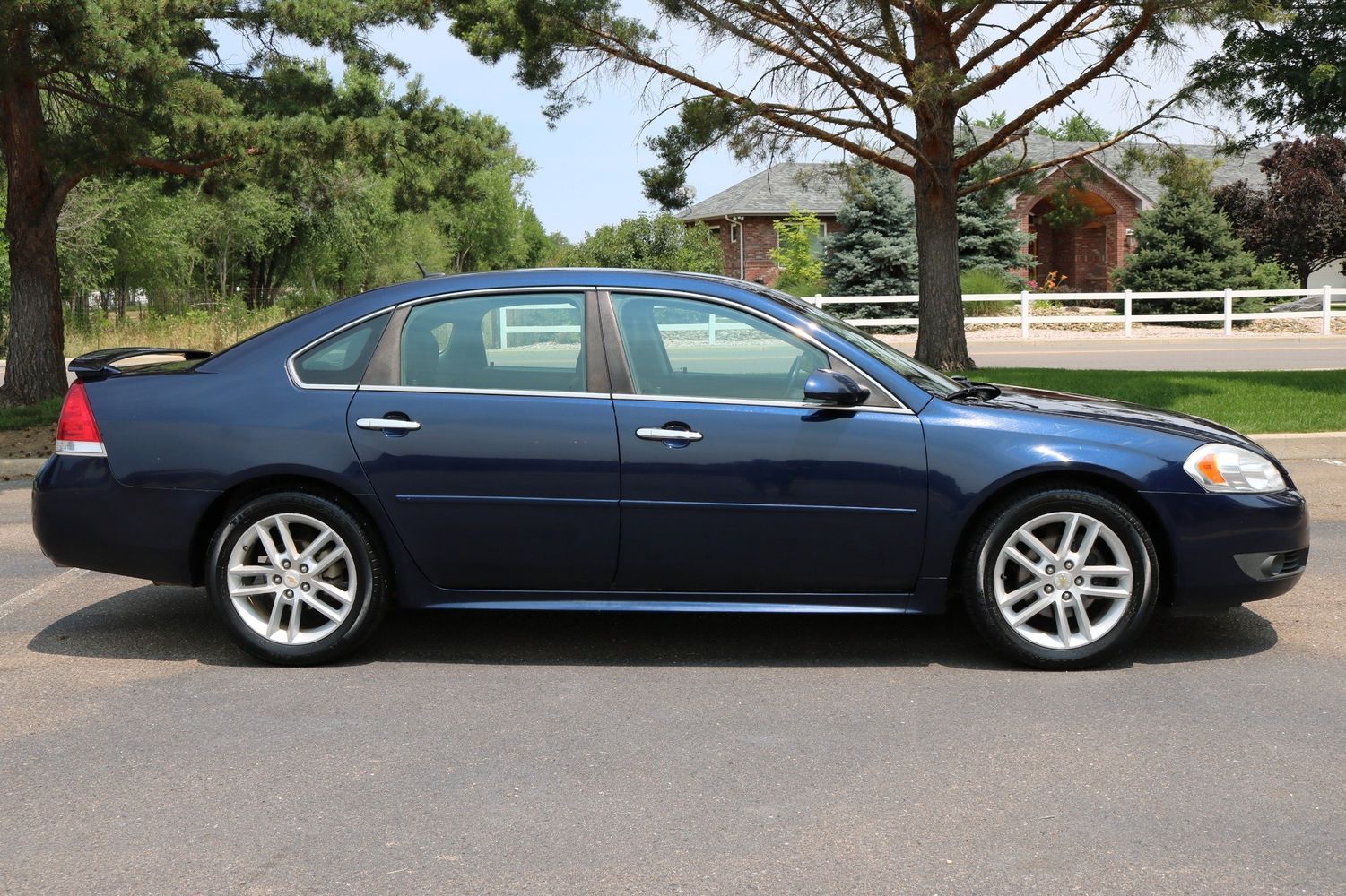 2011 Chevrolet Impala LTZ Victory Motors of Colorado