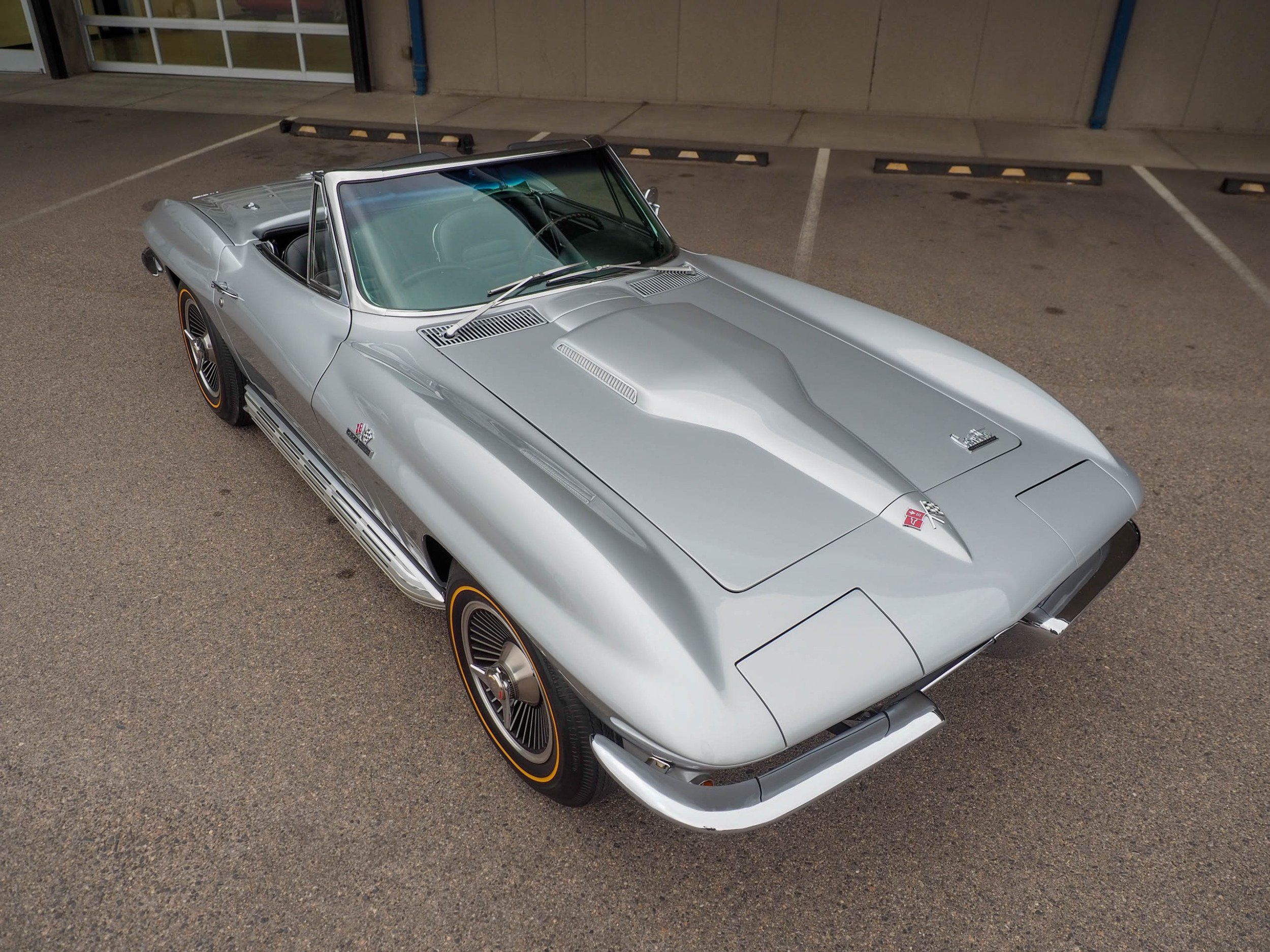 1966 Chevrolet Corvette Silver Roadster