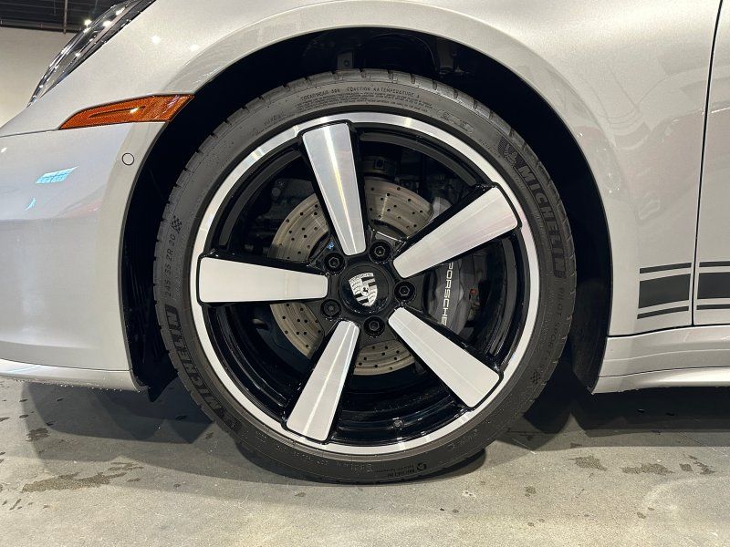 2025 Porsche 911 Carrera, photo 21