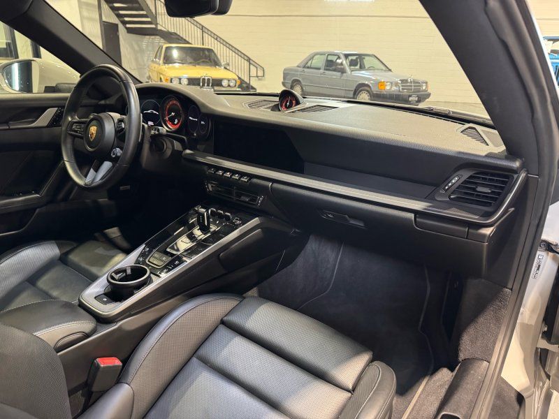 2020 Porsche 911 Carrera 4S, photo 15