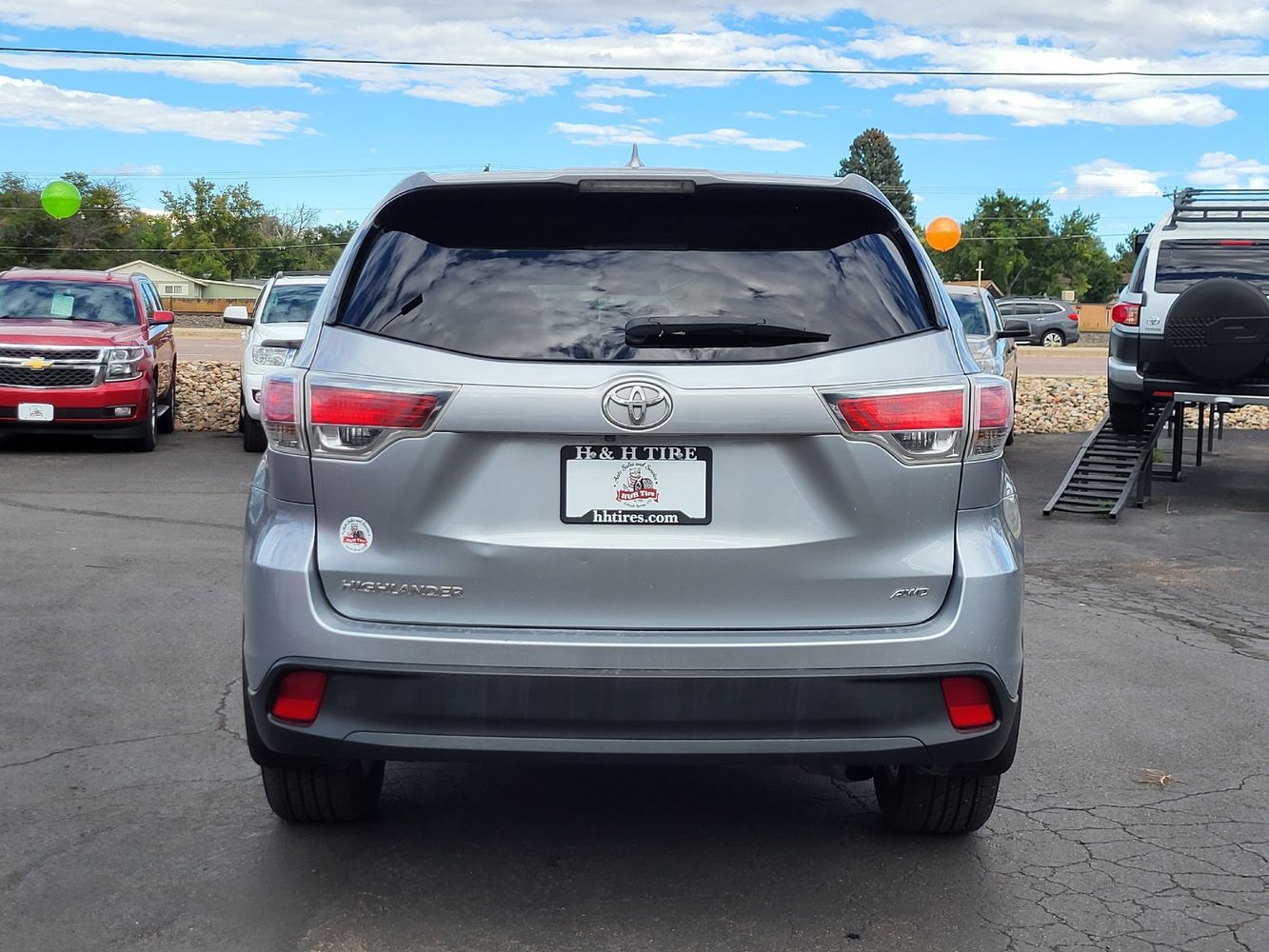 2016 Toyota Highlander LE photo 3