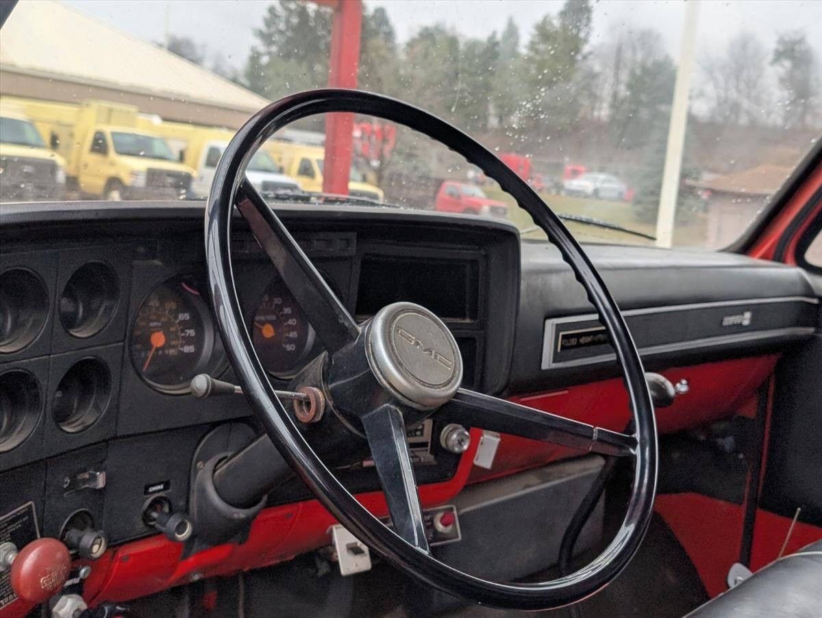 1987 GMC TopKick C70 38