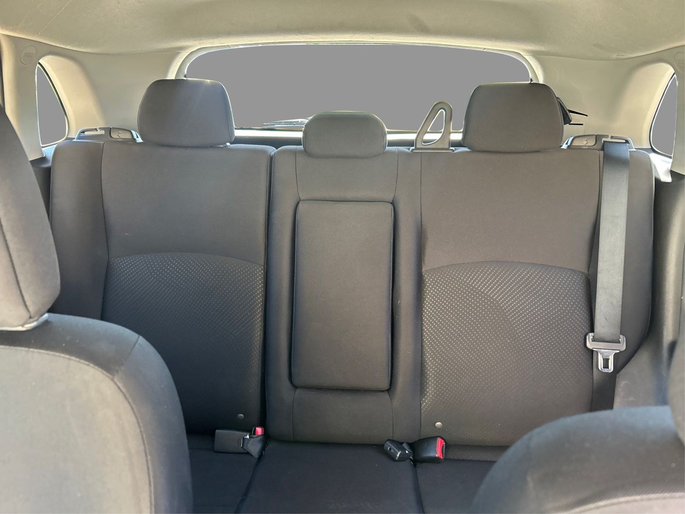 2015 Mitsubishi Outlander Sport ES photo 13