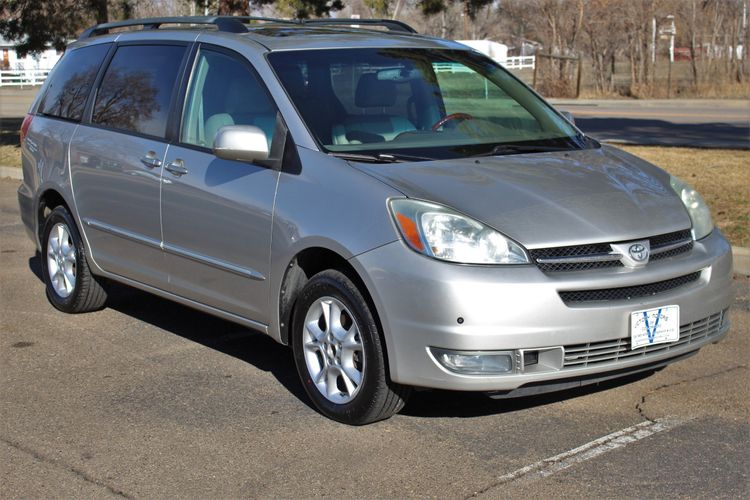 2004 Toyota Sienna XLE Limited 7 Passenger | Victory Motors of Colorado