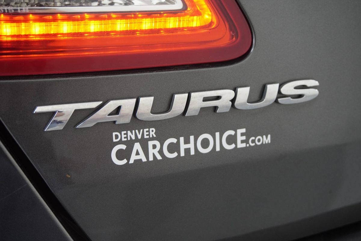 2018 Ford Taurus Limited