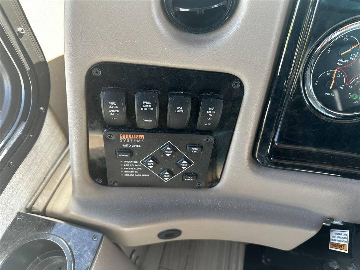 2019 Jayco Embark 68