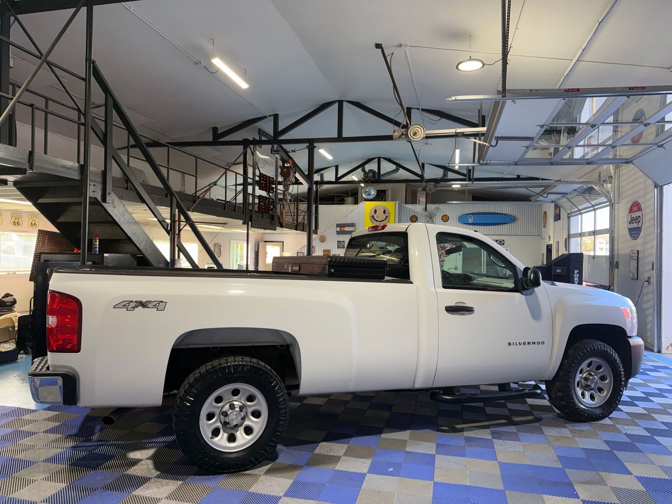 2011 Chevrolet Silverado 1500 Work Truck photo 4
