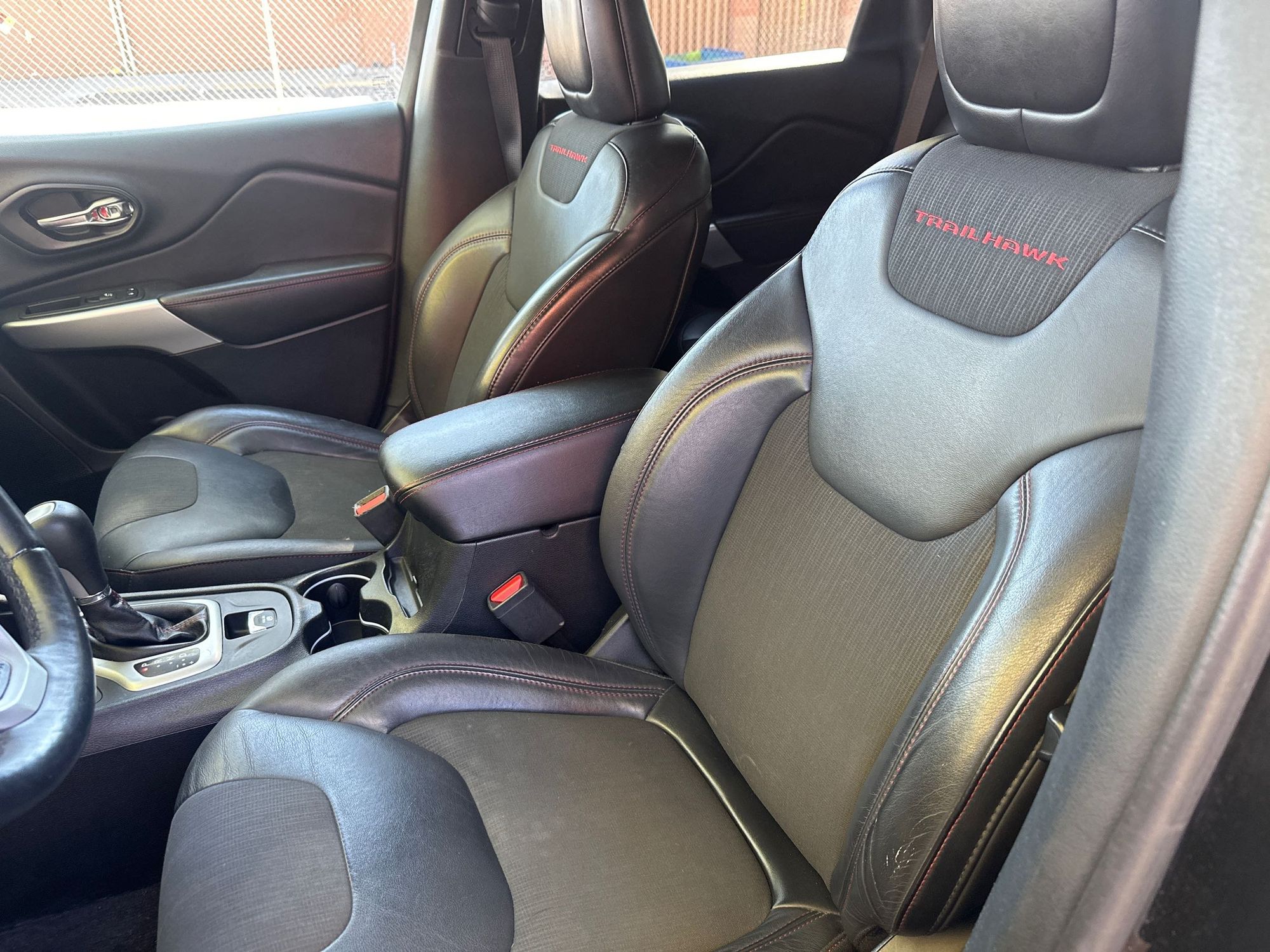 2018 Jeep Cherokee Trailhawk photo 11