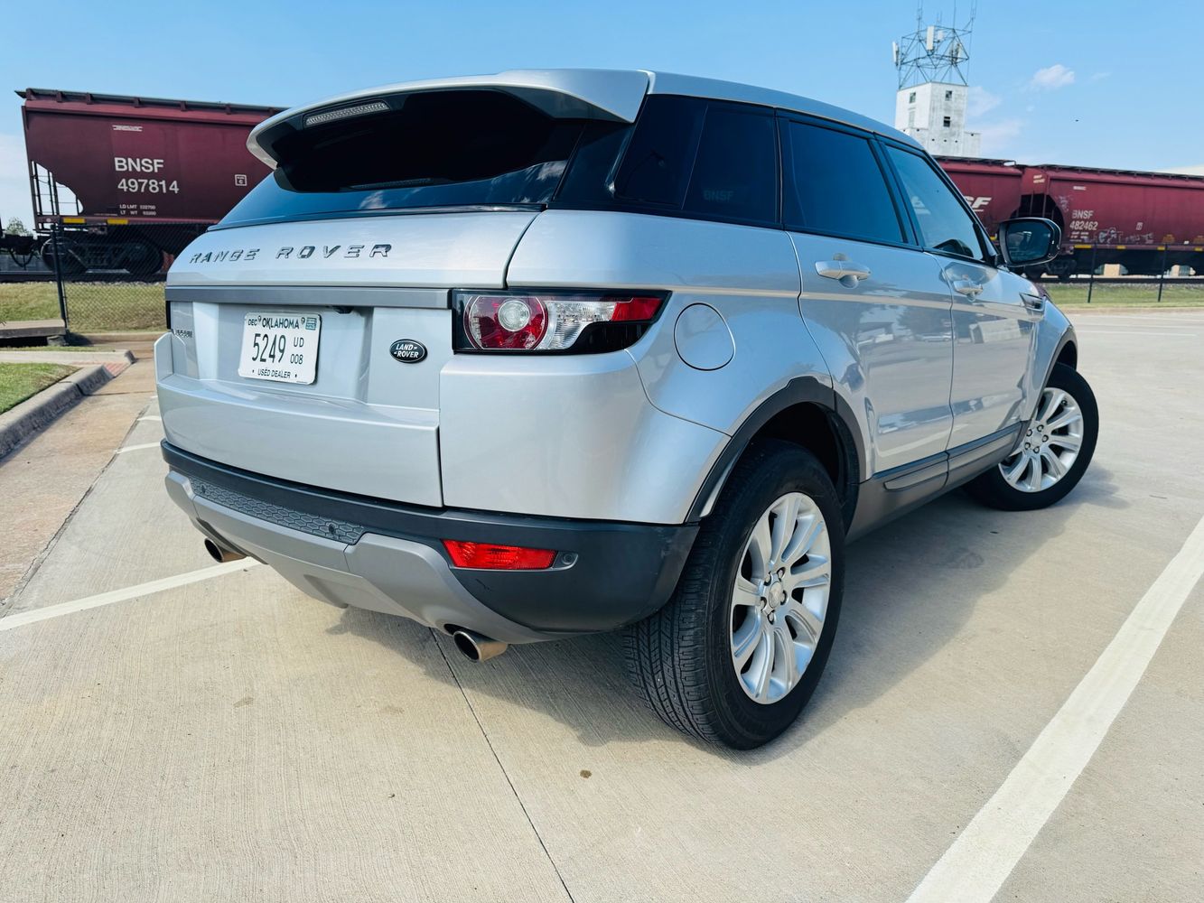 2013 Land Rover Range Rover Evoque Pure photo 2