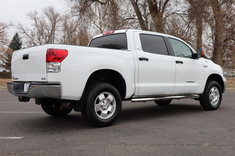 2010 Toyota Tundra Photos