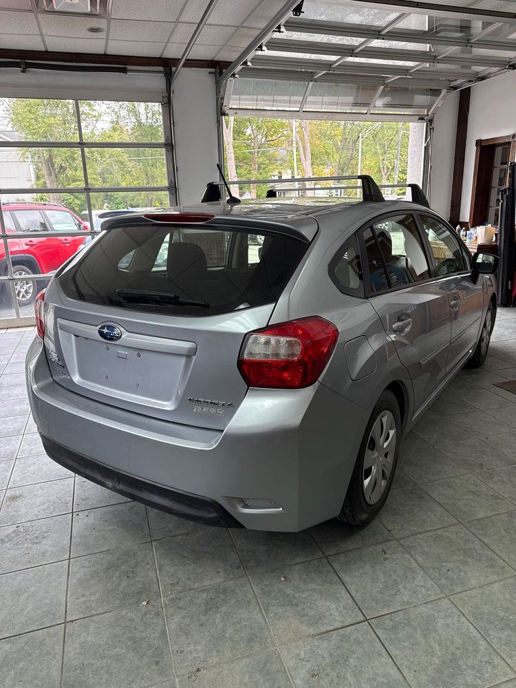 2016 Subaru Impreza 2.0i photo 10