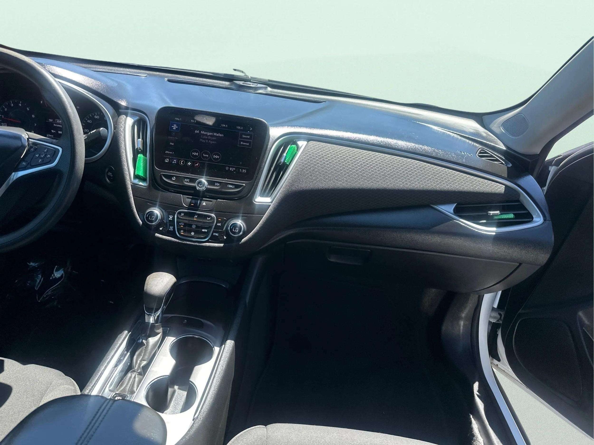 2023 Chevrolet Malibu 1LT - Photo 10