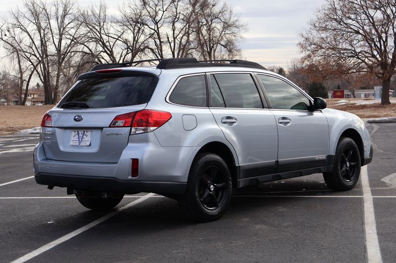 2013 Subaru Outback 2.5i | Victory Motors of Colorado
