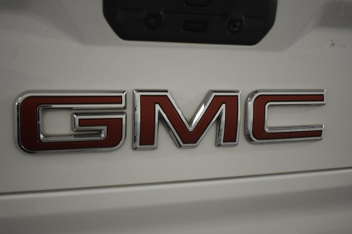 2021 GMC Sierra 1500 4WD Crew Cab Short Box Elevation