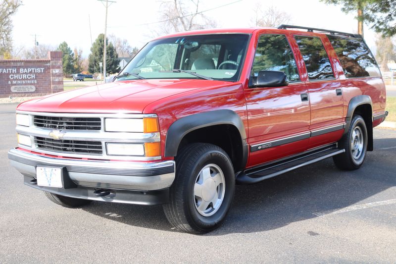 1998 Chevrolet Suburban Photos