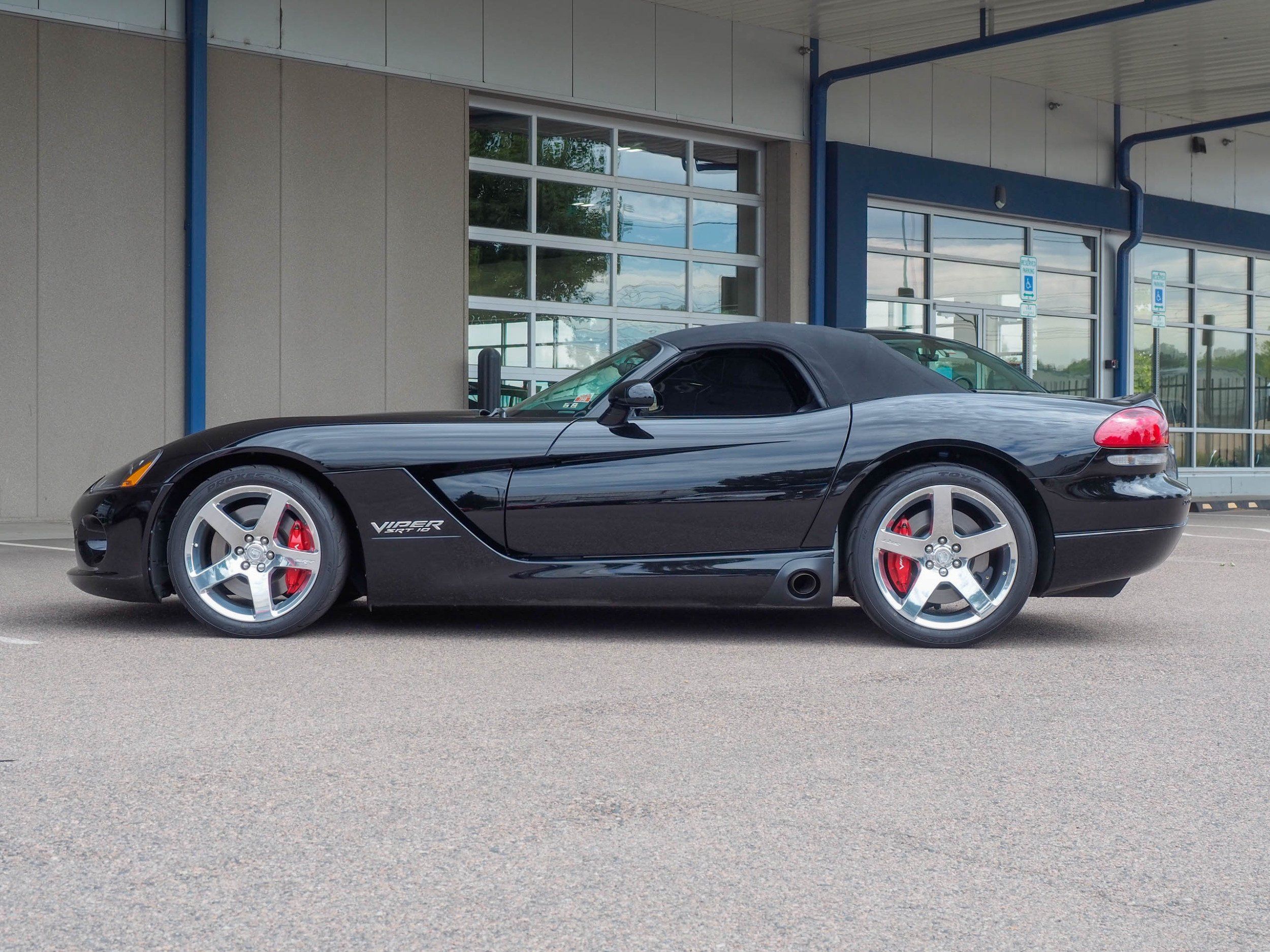 2006 Dodge Viper Black SRT10