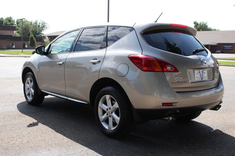 2010 Nissan Murano Photos