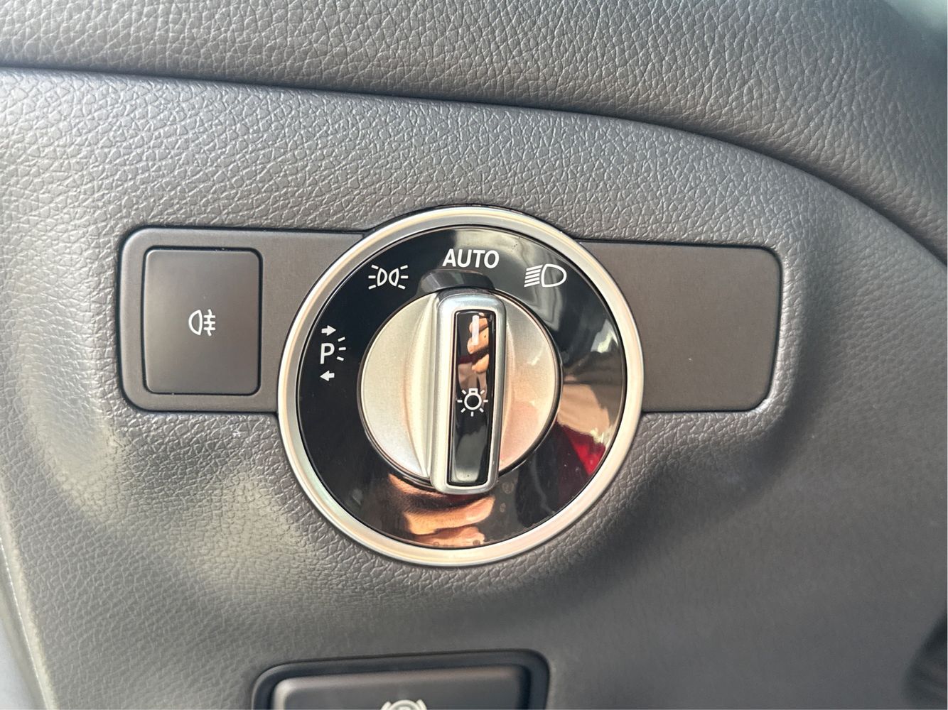 2015 Mercedes Benz CLA 250 photo 28