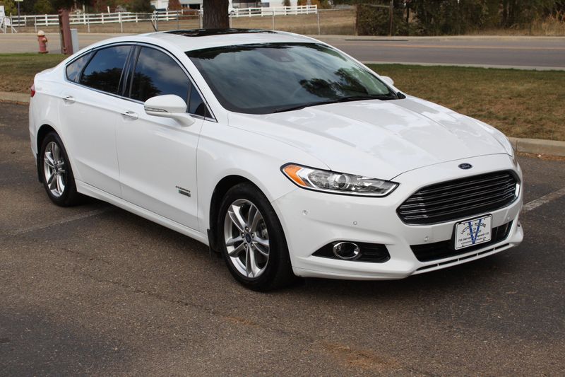 2015 Ford Fusion Energi Photos