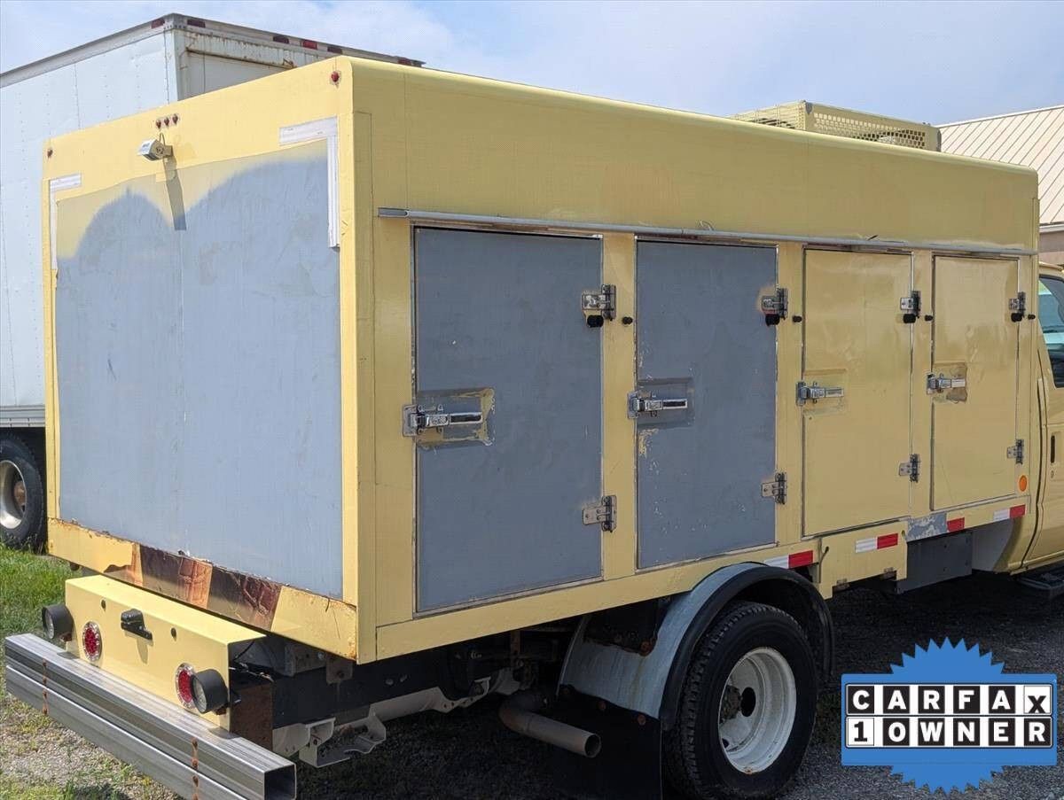 2019 Ford E-Series Chassis 6