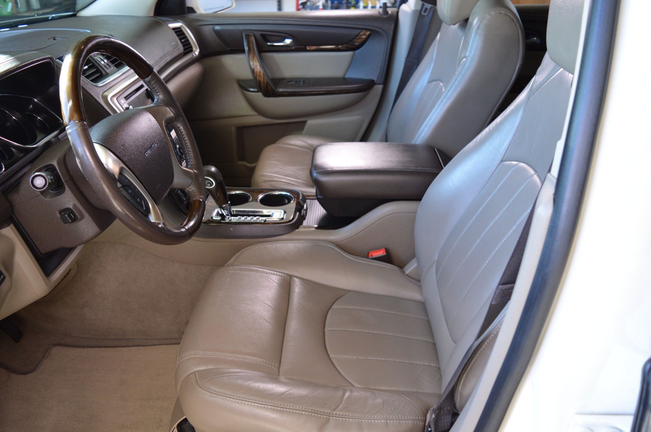 2015 Gmc Acadia Denali photo 27