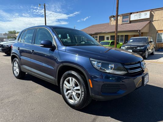 2013 Volkswagen Tiguan S's photo