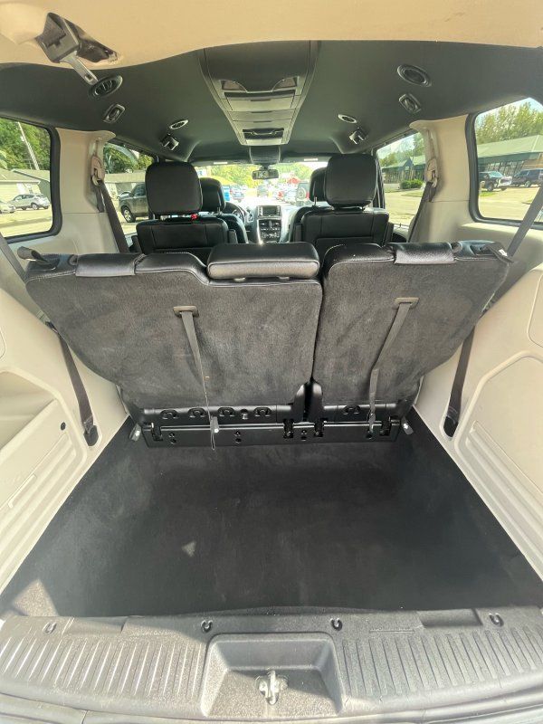 2019 Dodge Grand Caravan SXT photo 14