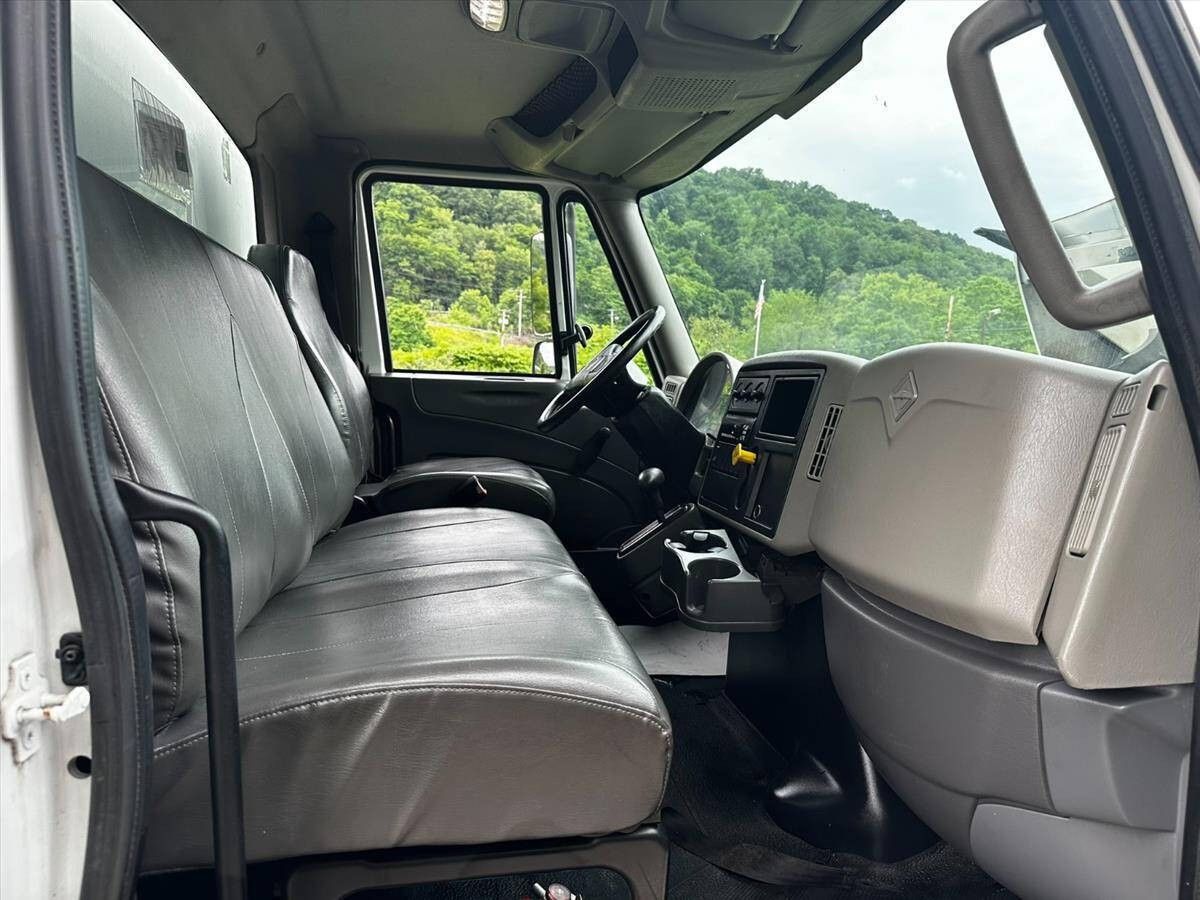 2019 International DuraStar 4300 61