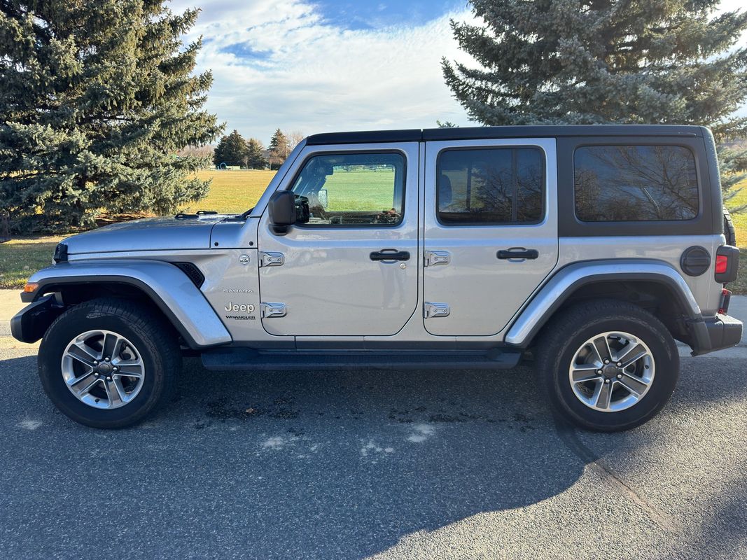 2020 Jeep Wrangler Unlimited Sahara - Photo 9