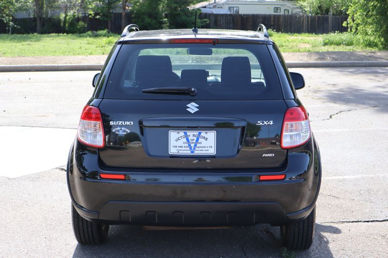 2011 Suzuki SX4 Crossover Base | Victory Motors of Colorado