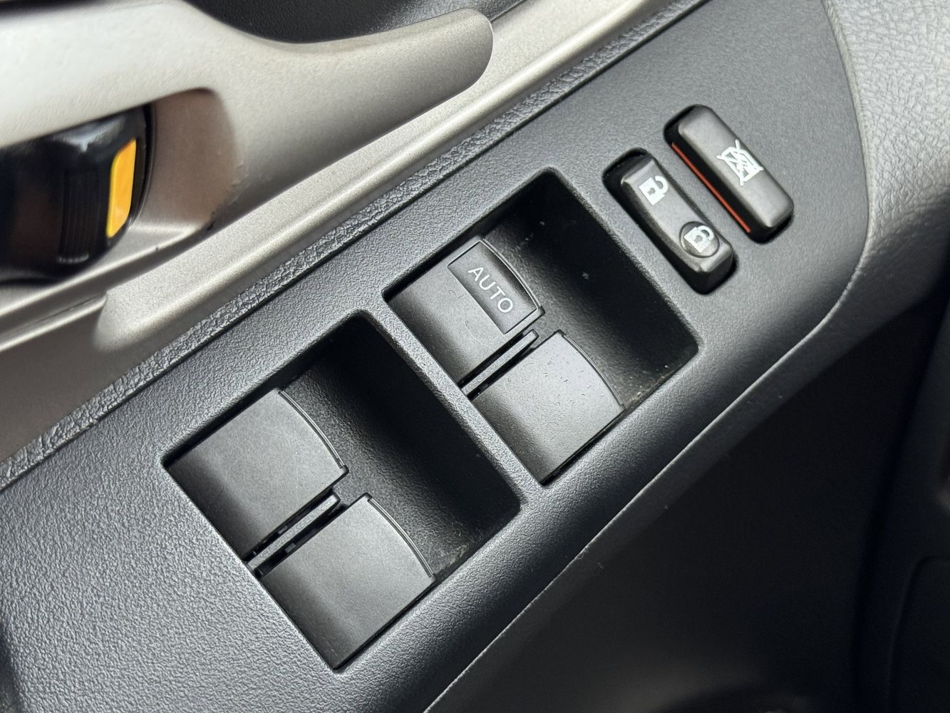 2012 Toyota Corolla Matrix L 4WD photo 15