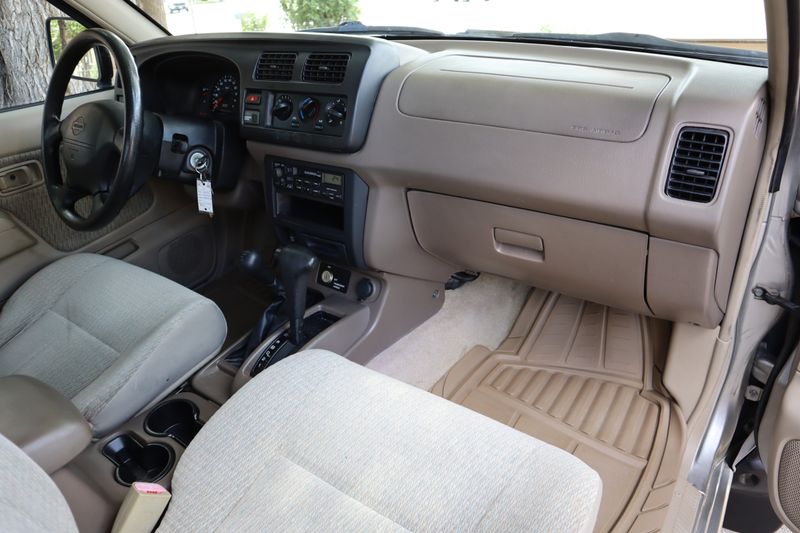 2000 Nissan Frontier XE-V6 | Victory Motors of Colorado