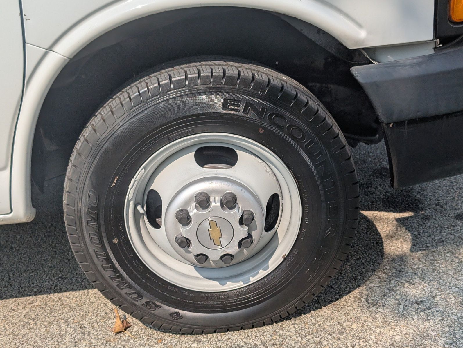 2004 Chevrolet Express Cutaway 15