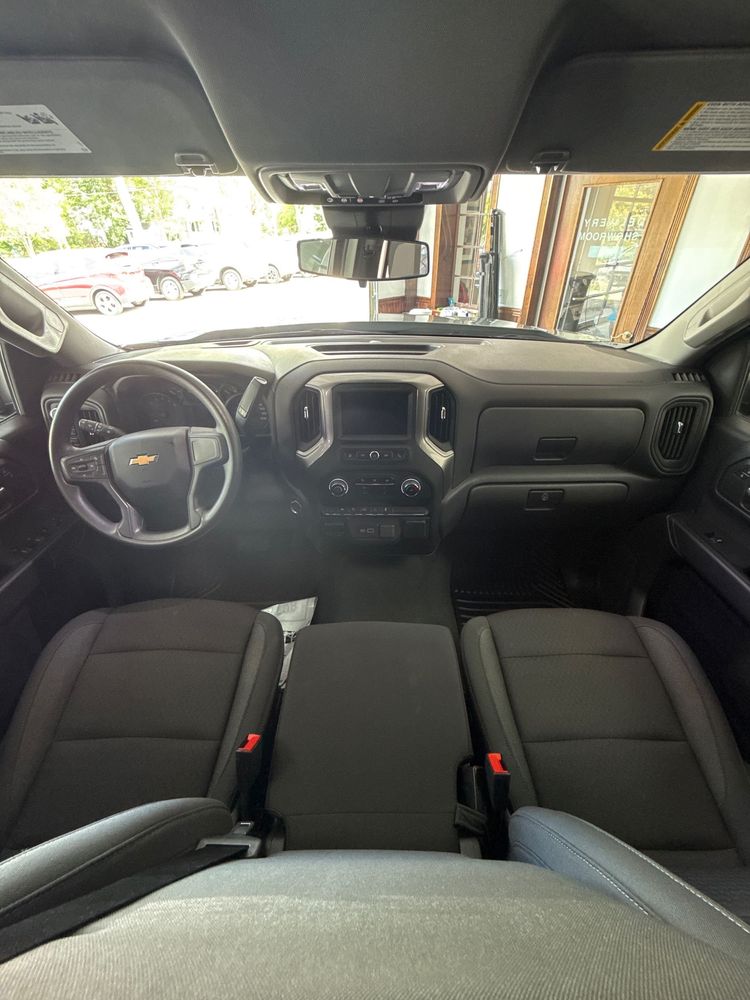 2024 Chevrolet Silverado 1500 Custom photo 11