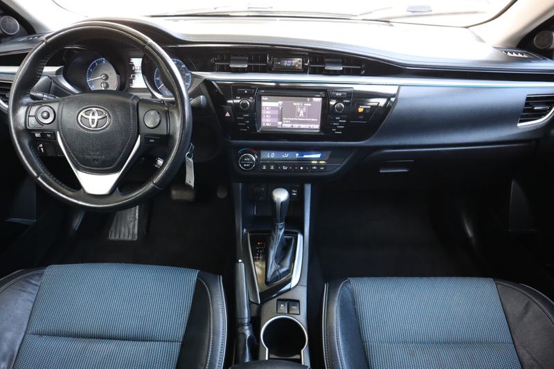 2014 Toyota Corolla Photos