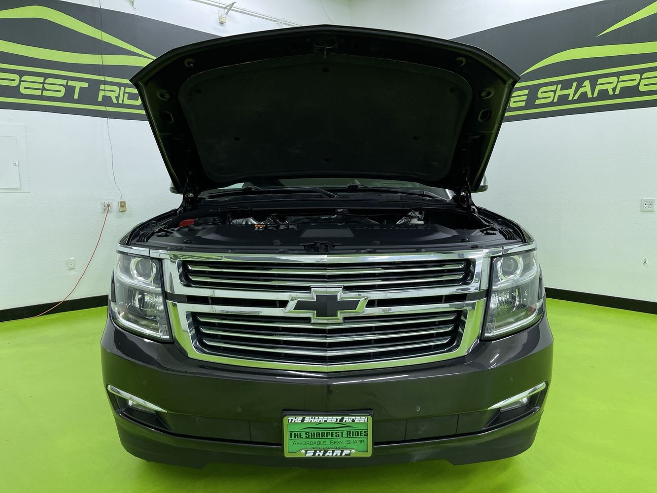 2016 Chevrolet Suburban LTZ photo 4