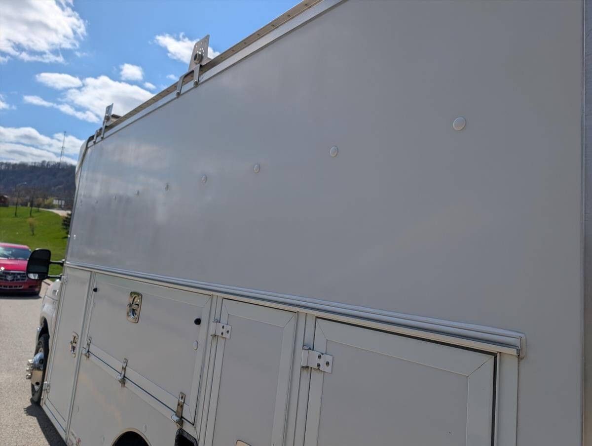 2014 Ford E-Series 64