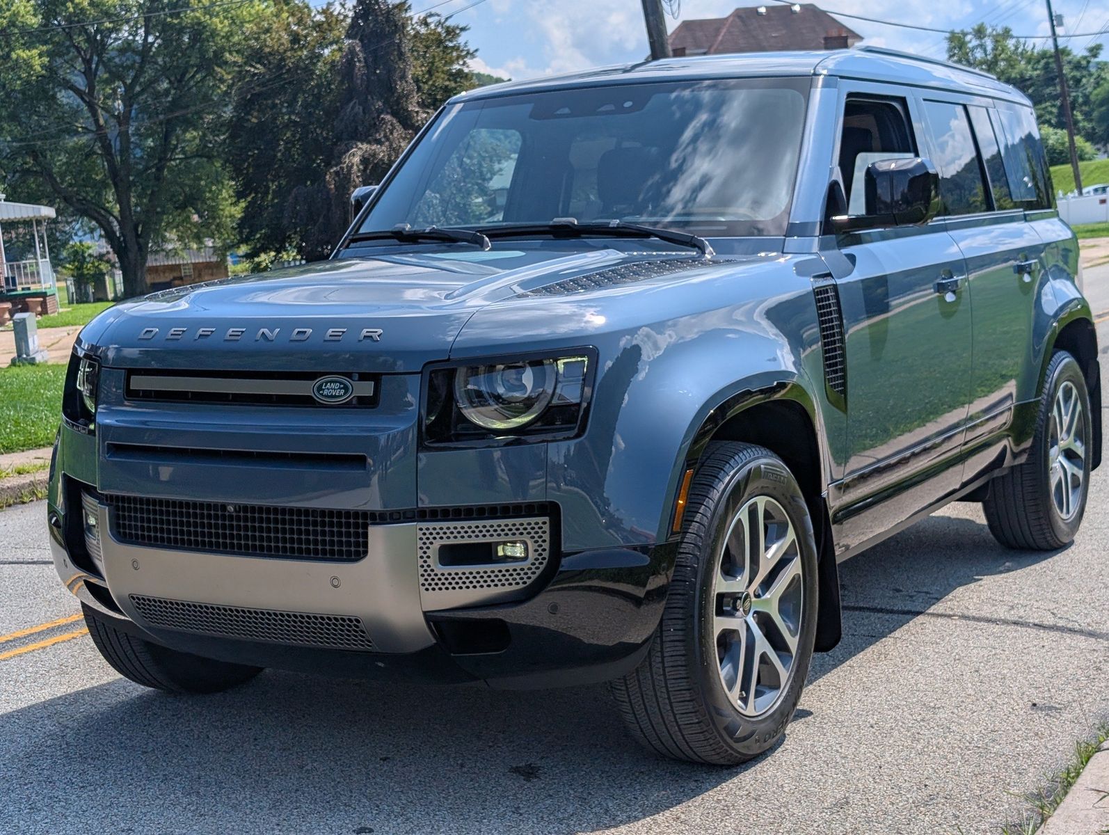 2024 Land Rover Defender 11