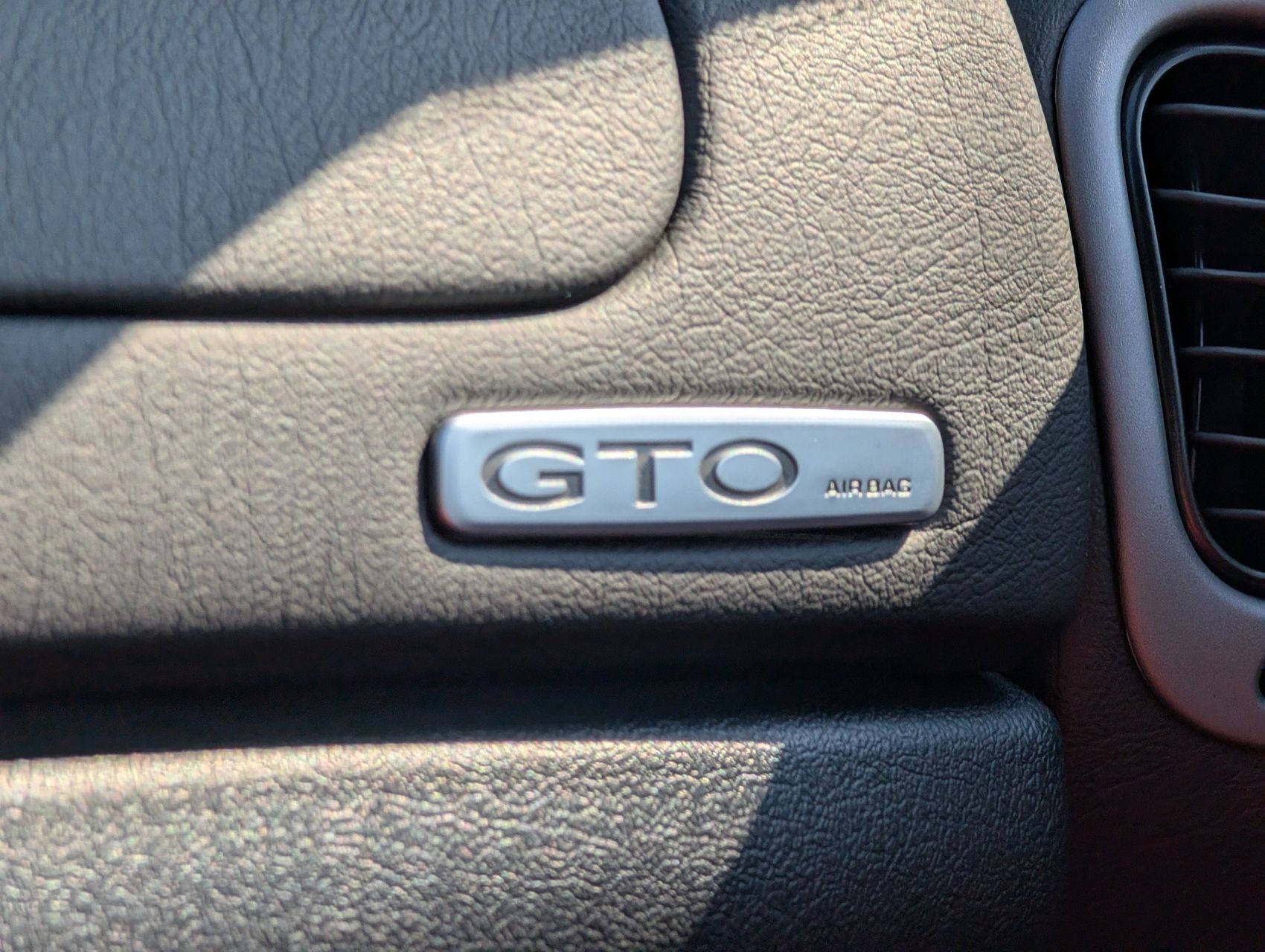 2006 Pontiac GTO 105