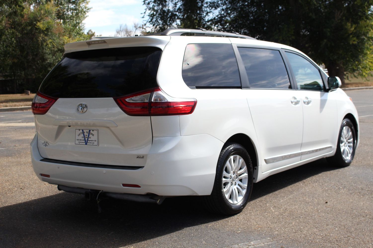 2016 Toyota Sienna XLE 8-Passenger | Victory Motors of Colorado