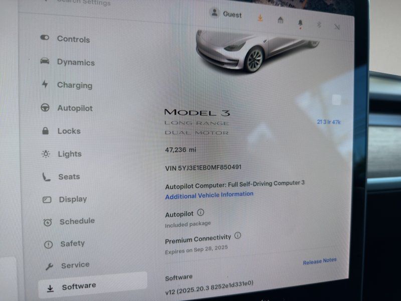 2021 Tesla Model 3 Long Range photo 13
