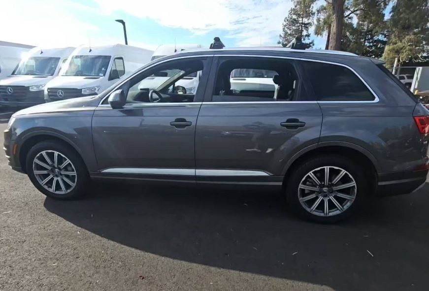 2019 Audi Q7 55 Premium Plus photo 4