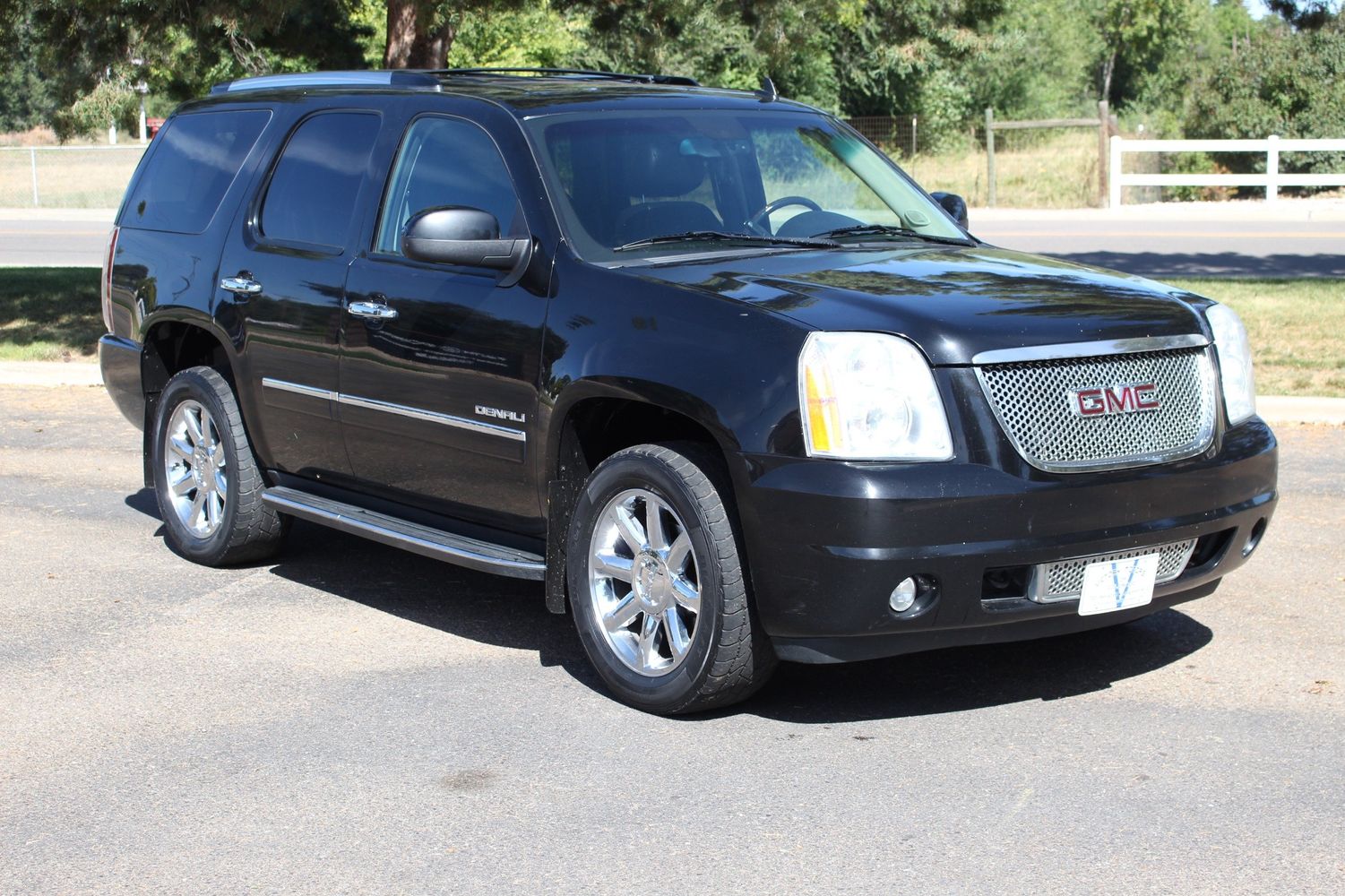 2011 GMC Yukon Denali | Victory Motors of Colorado