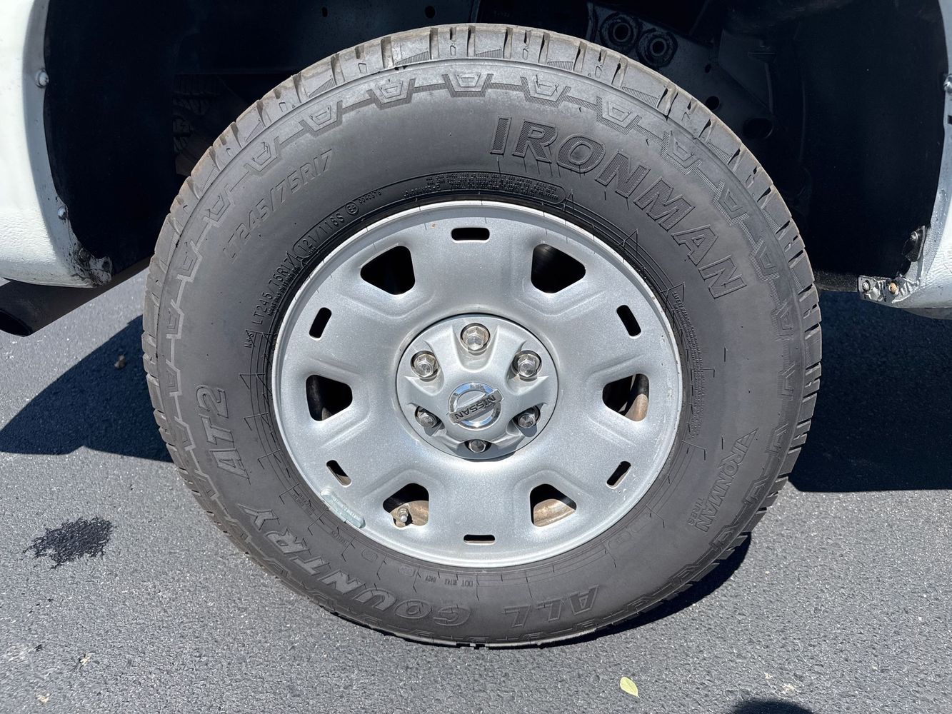 2017 Nissan Titan S photo 9