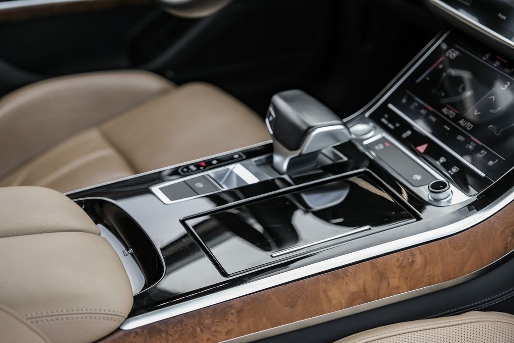 2019 Audi A8 L 55 photo 23